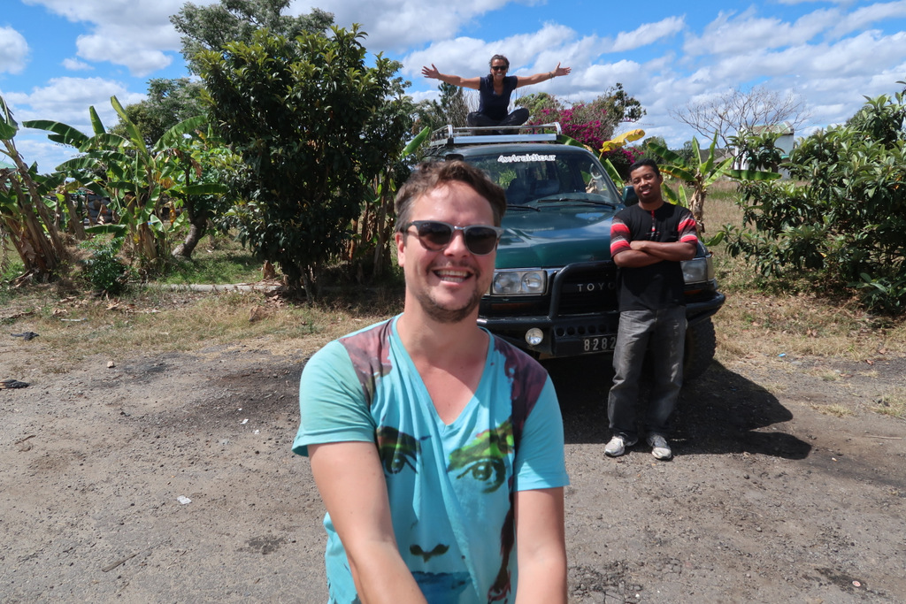 How much money do you need to Madagascar trip, rent a car, food, hotel…etc.?